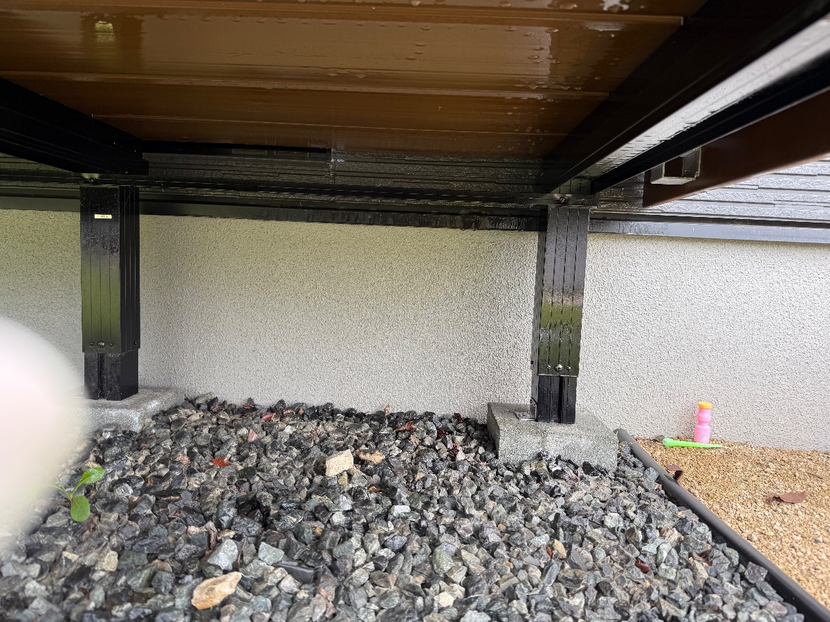 井原市笹賀町 駆除後のウッドデッキ下
